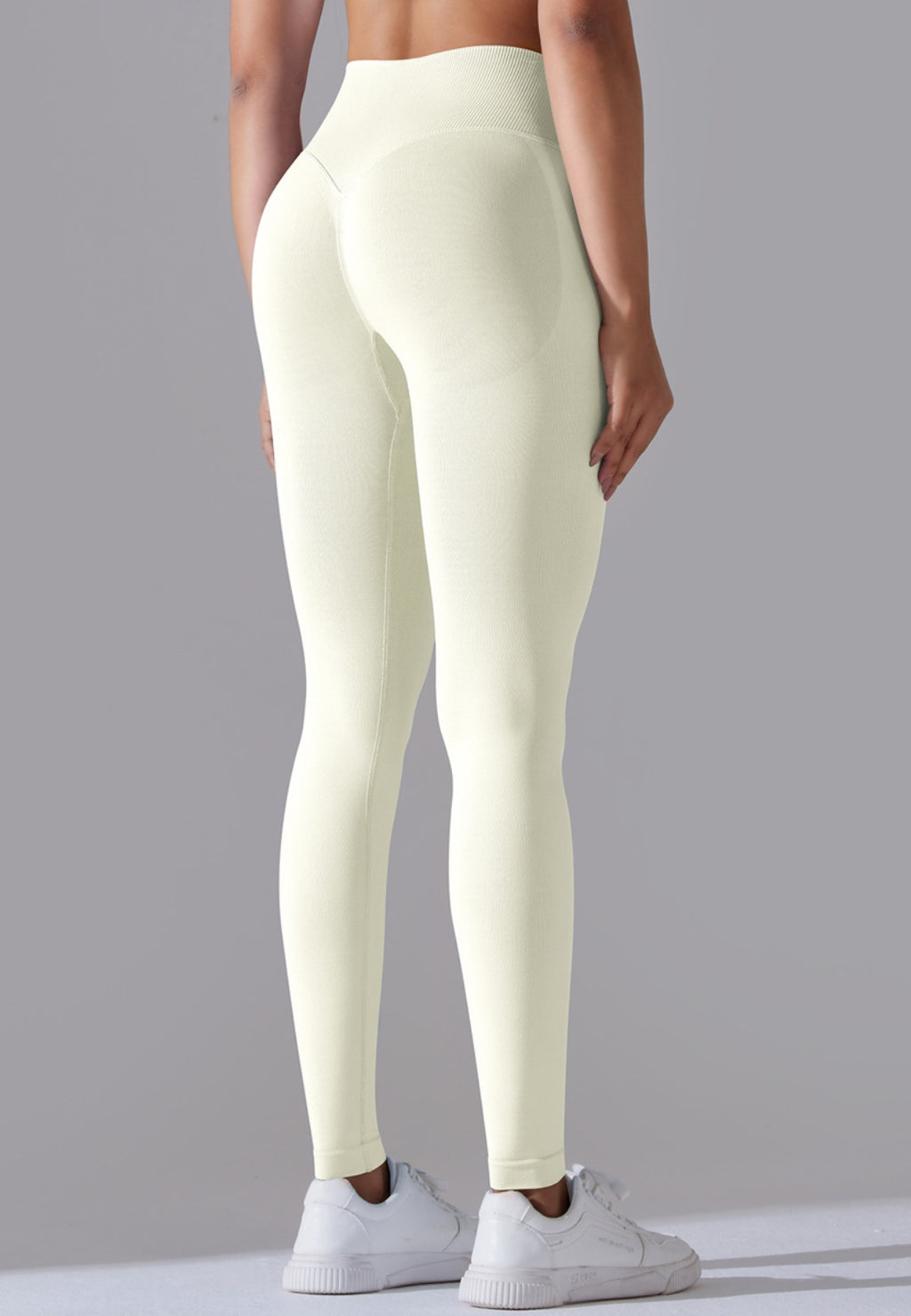 Leggings deportivos con cintura en V y canalé