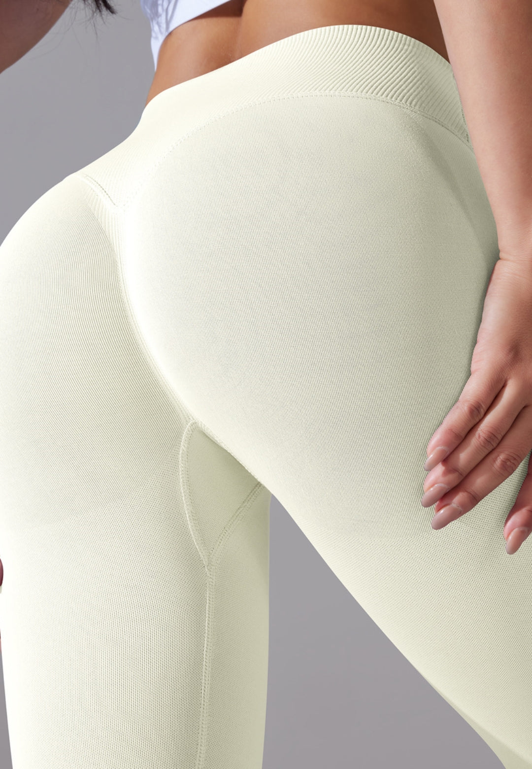 Leggings deportivos con cintura en V y canalé