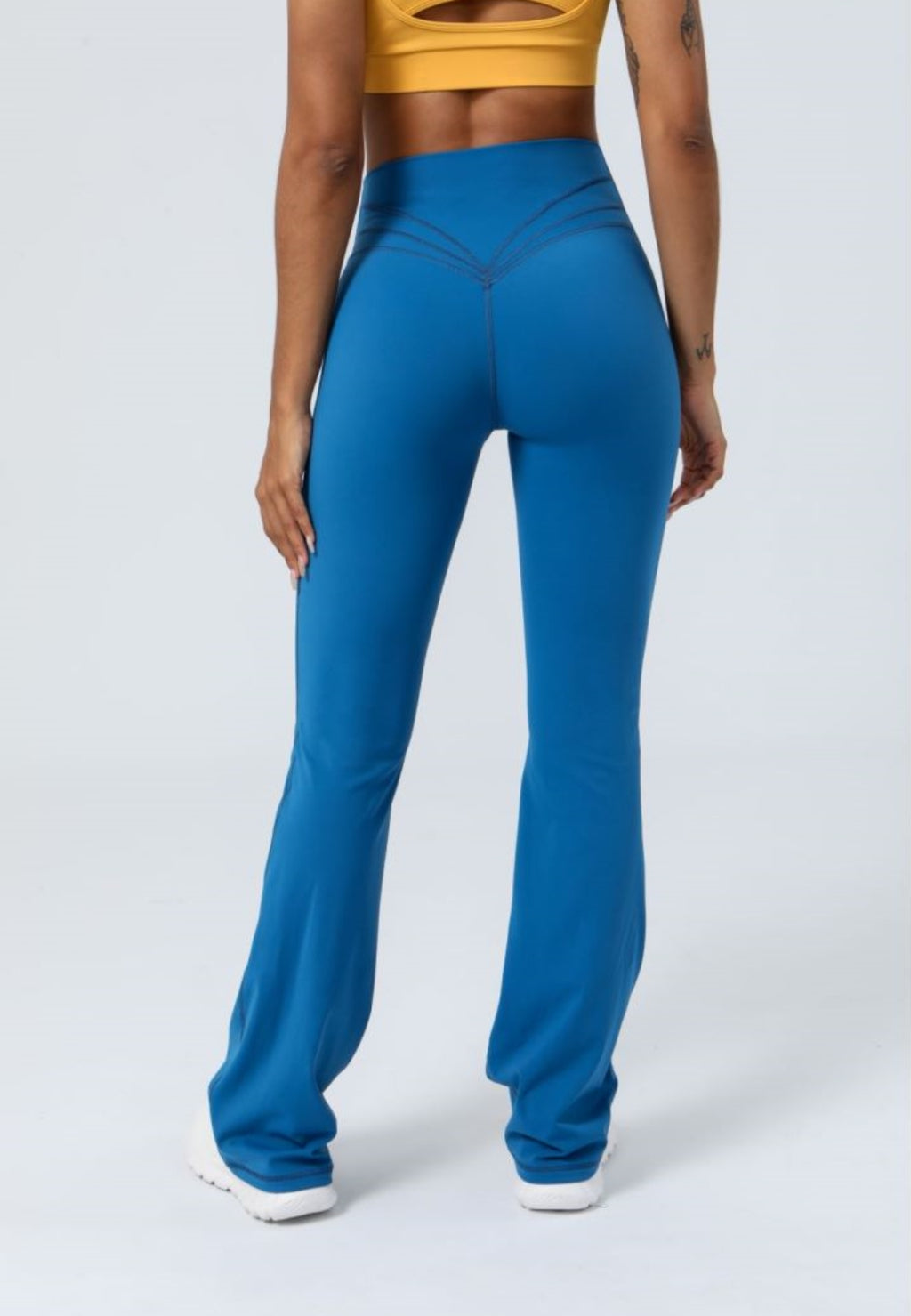 Pantalones deportivos ajustados de cintura alta y acampanados para fitness