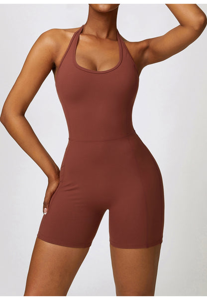 Mono con cuello halter y lazo en la espalda