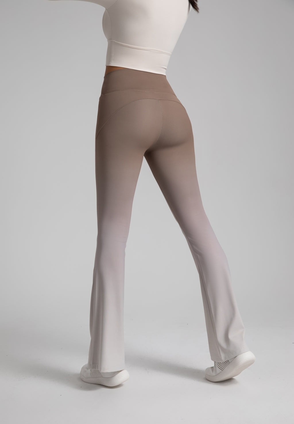 Leggings acampanados con estampado ombré