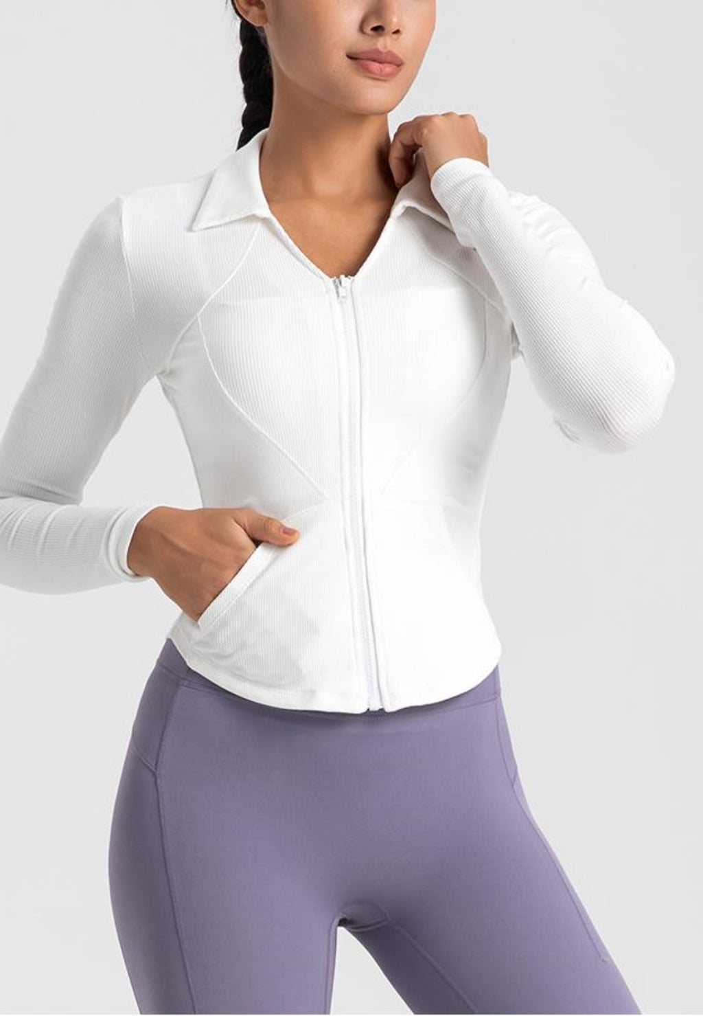 Chaqueta deportiva con cuello y dobladillo curvo
