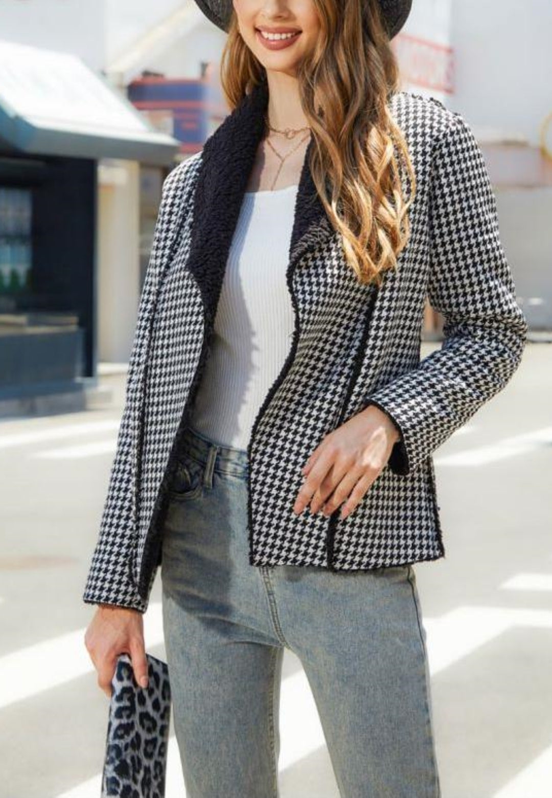 Blazer con estampado de pata de gallo y cuello de peluche