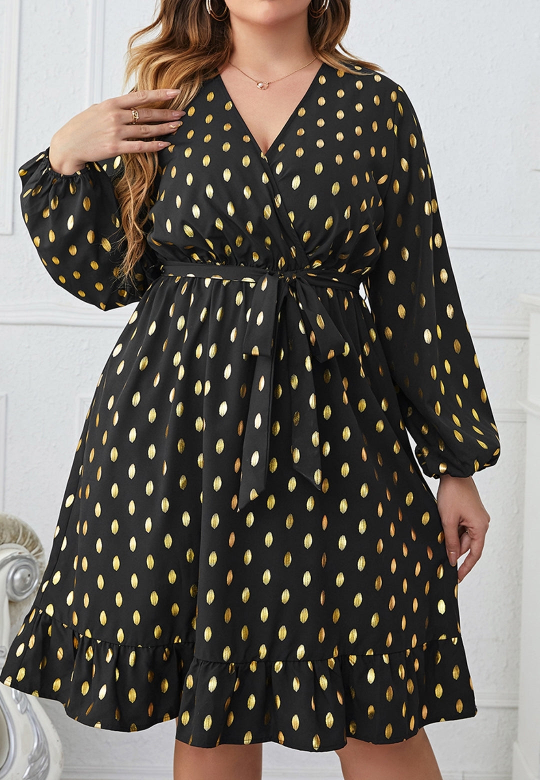 Vestido cruzado con estampado de lunares Plus