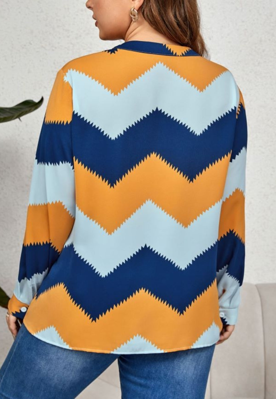 Blusa con estampado de chevron multicolor Plus