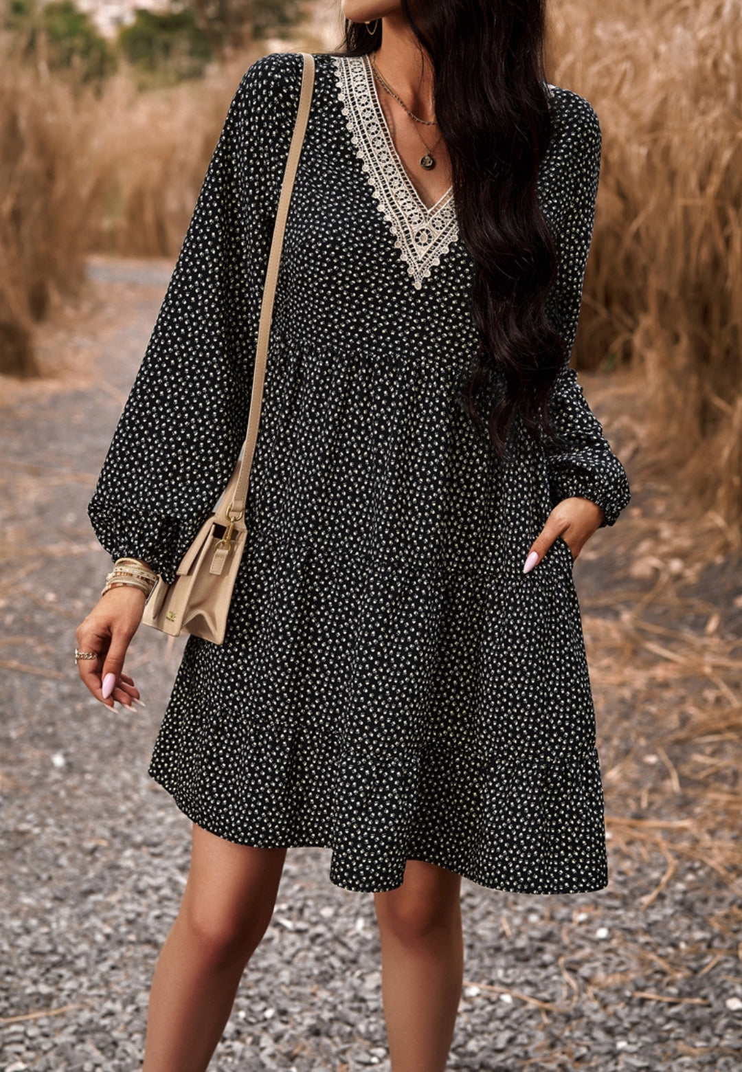 Vestido con capas y estampado de florecitas