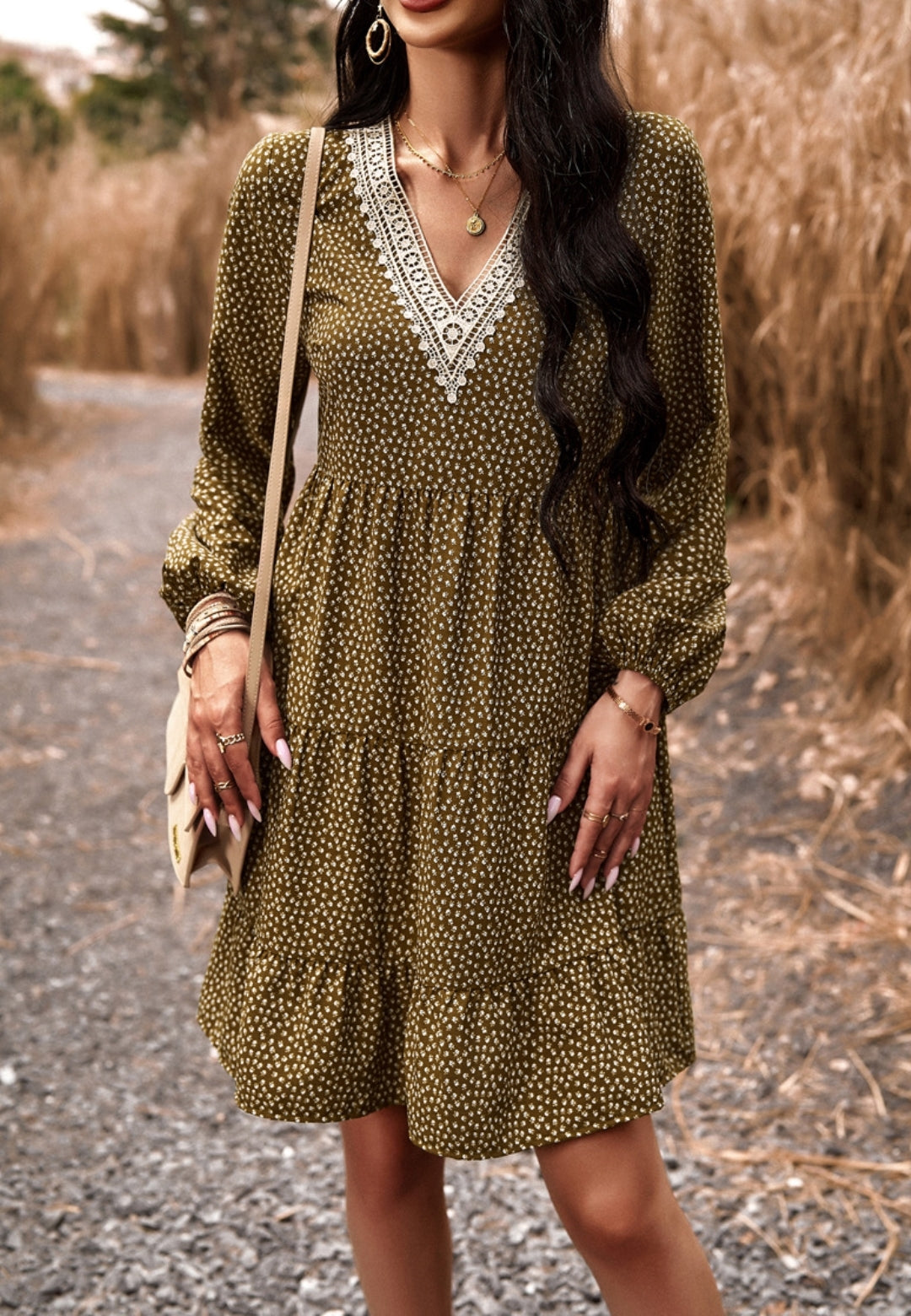 Vestido con capas y estampado de florecitas