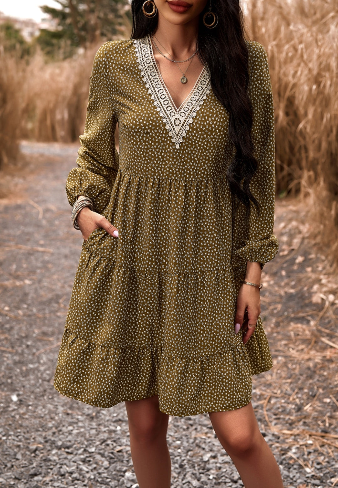 Vestido con capas y estampado de florecitas