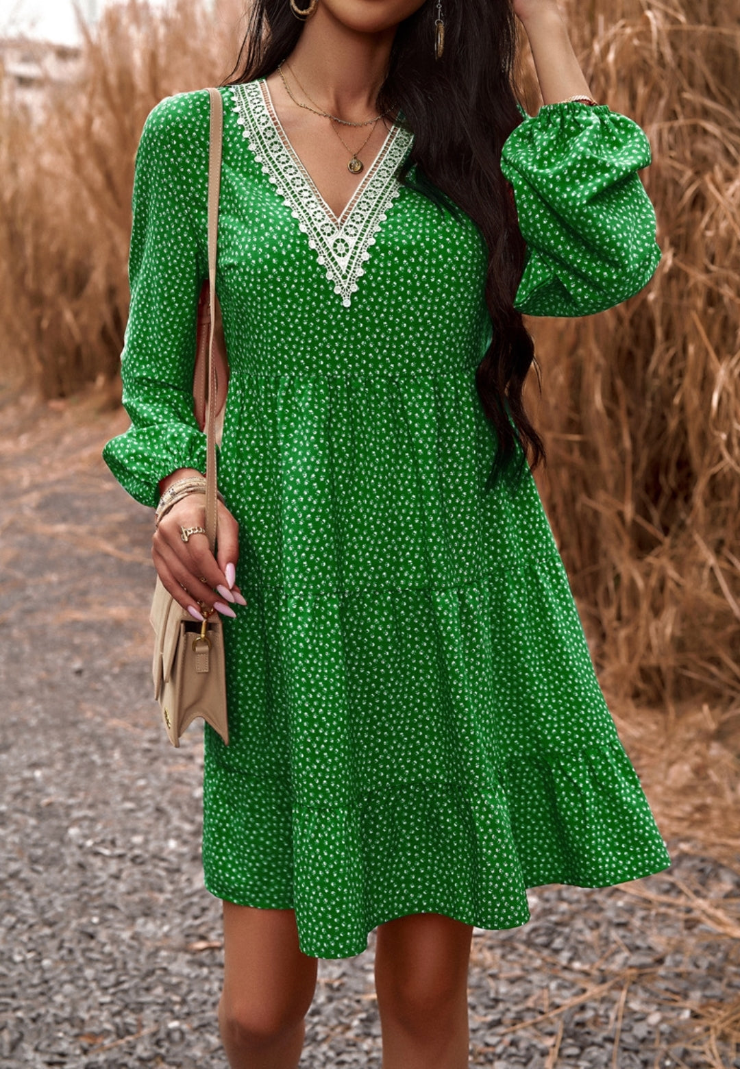 Vestido con capas y estampado de florecitas