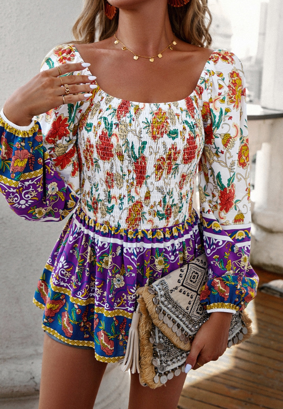 Blusa con hombros descubiertos y estampado floral multicolor