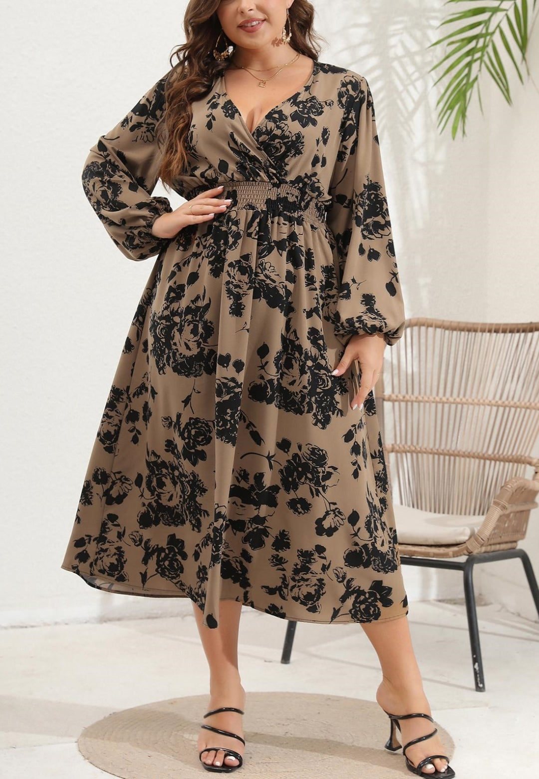 Vestido estampado de rosas Plus
