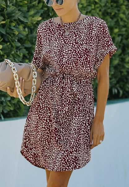 Vestido de cintura fruncida con estampado de guepardo