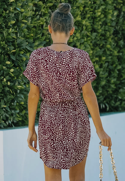 Vestido de cintura fruncida con estampado de guepardo