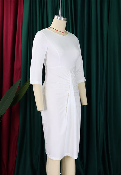 Vestido con mangas al codo y detalle fruncido