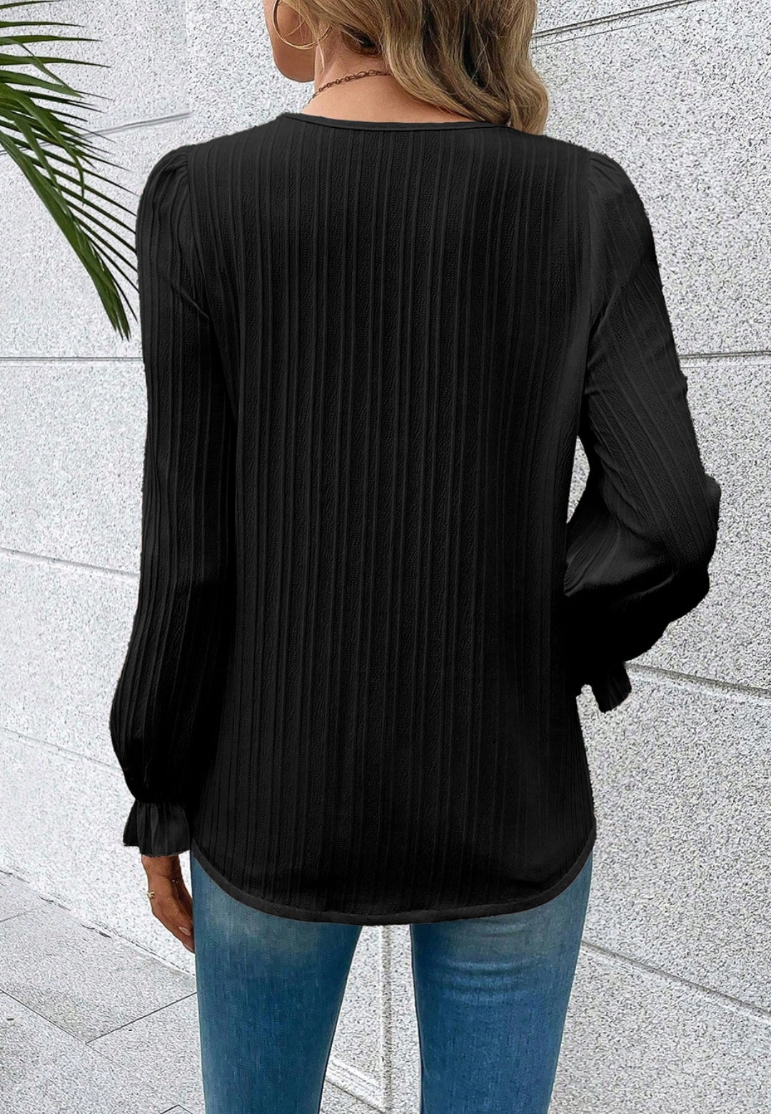 Blusa texturizada con ribete de encaje de crochet