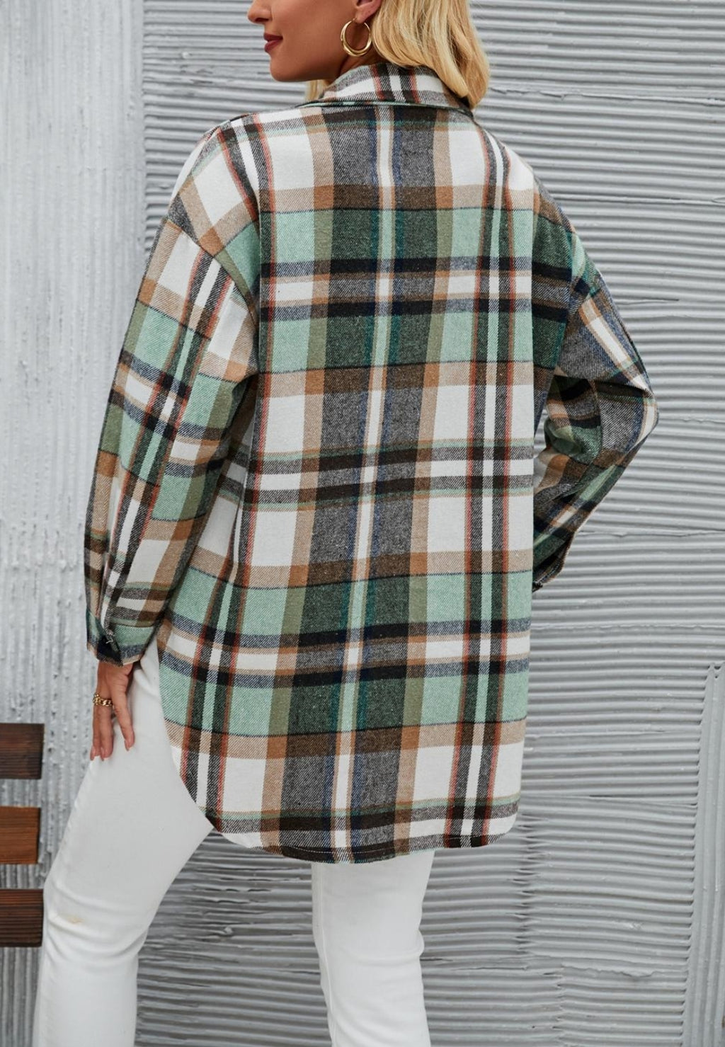Chaqueta con botones y estampado de cuadros