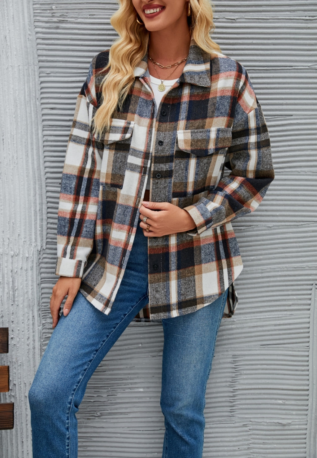 Chaqueta con botones y estampado de cuadros