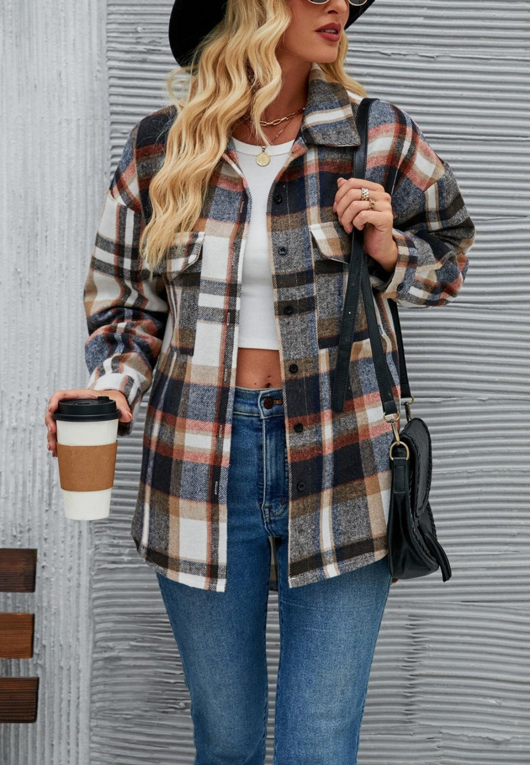 Chaqueta con botones y estampado de cuadros