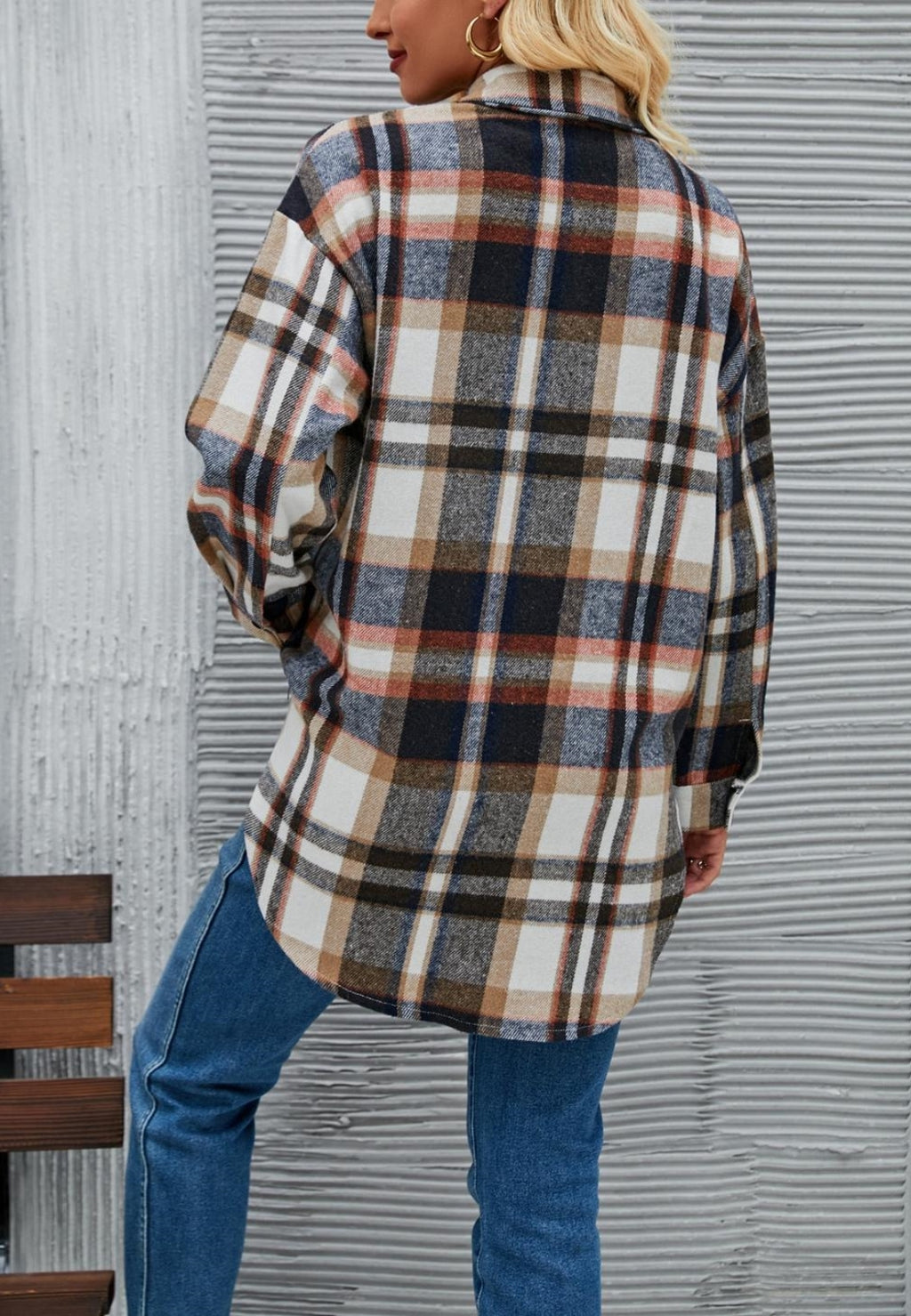 Chaqueta con botones y estampado de cuadros