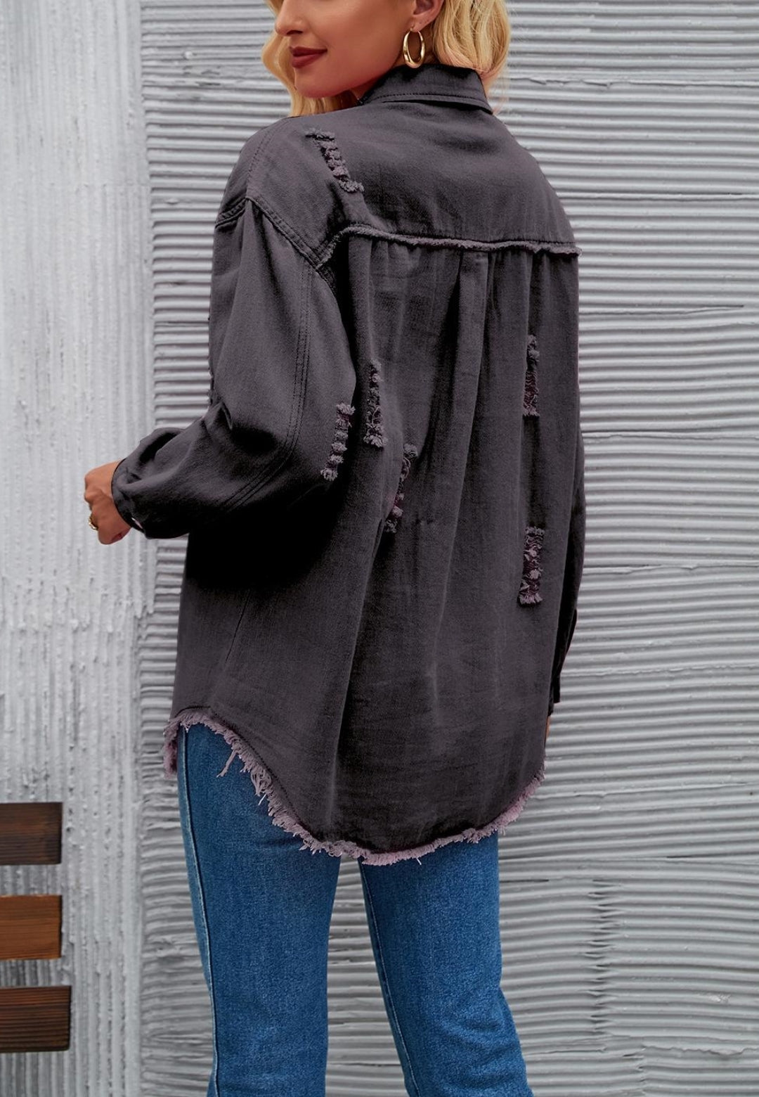 Chaqueta desgastada de color liso