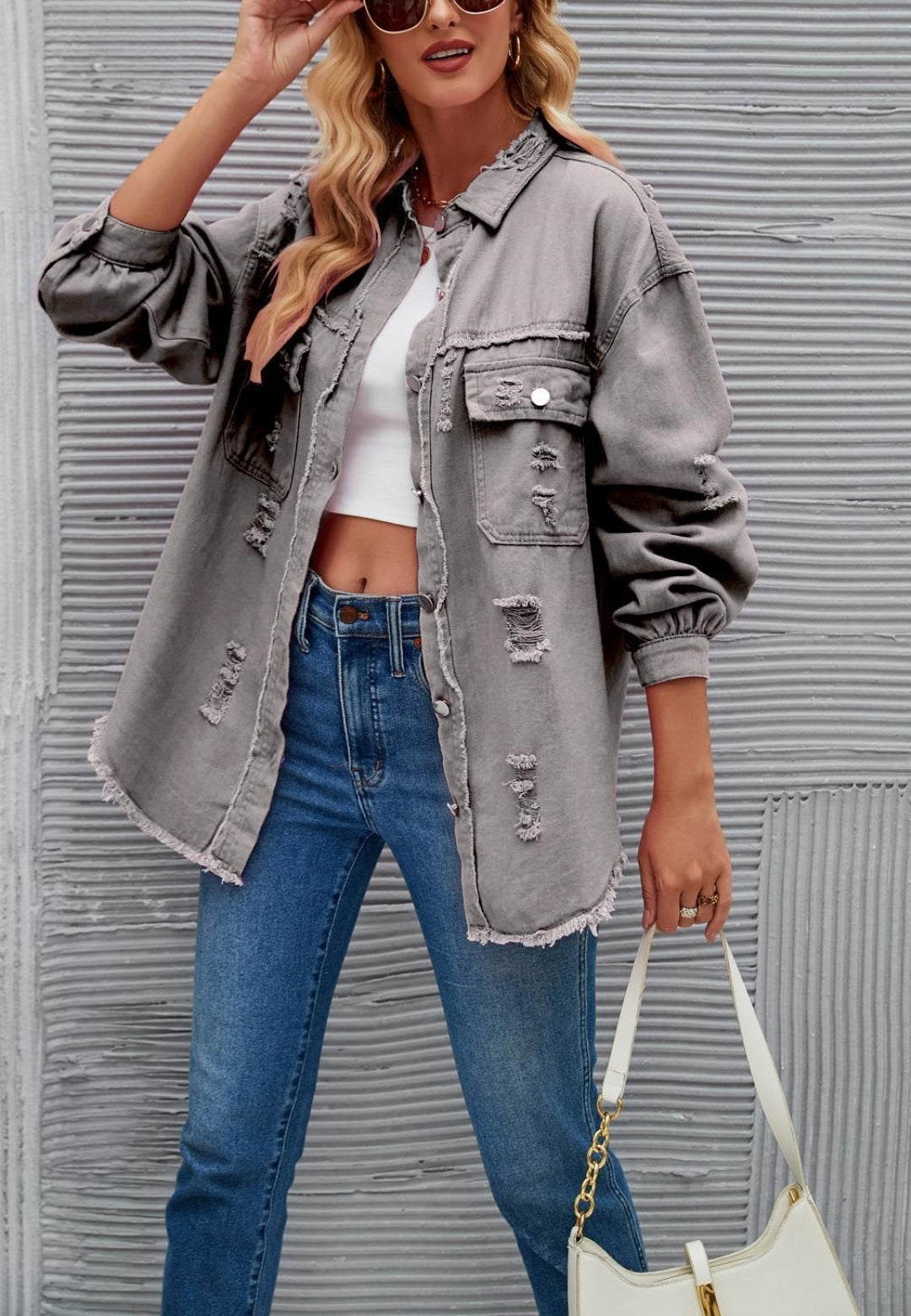 Chaqueta desgastada de color liso