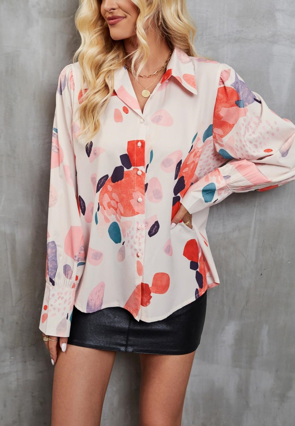Abstract Print Curved Hem Shirt