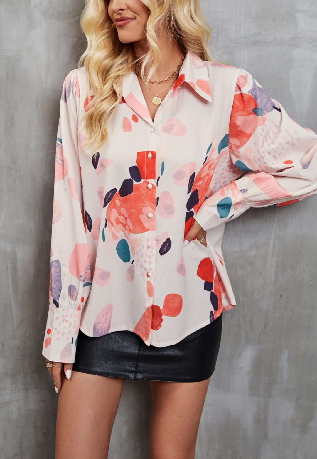 Abstract Print Curved Hem Shirt