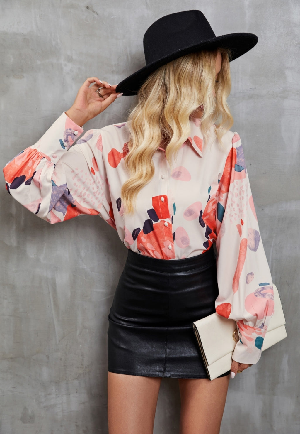 Abstract Print Curved Hem Shirt