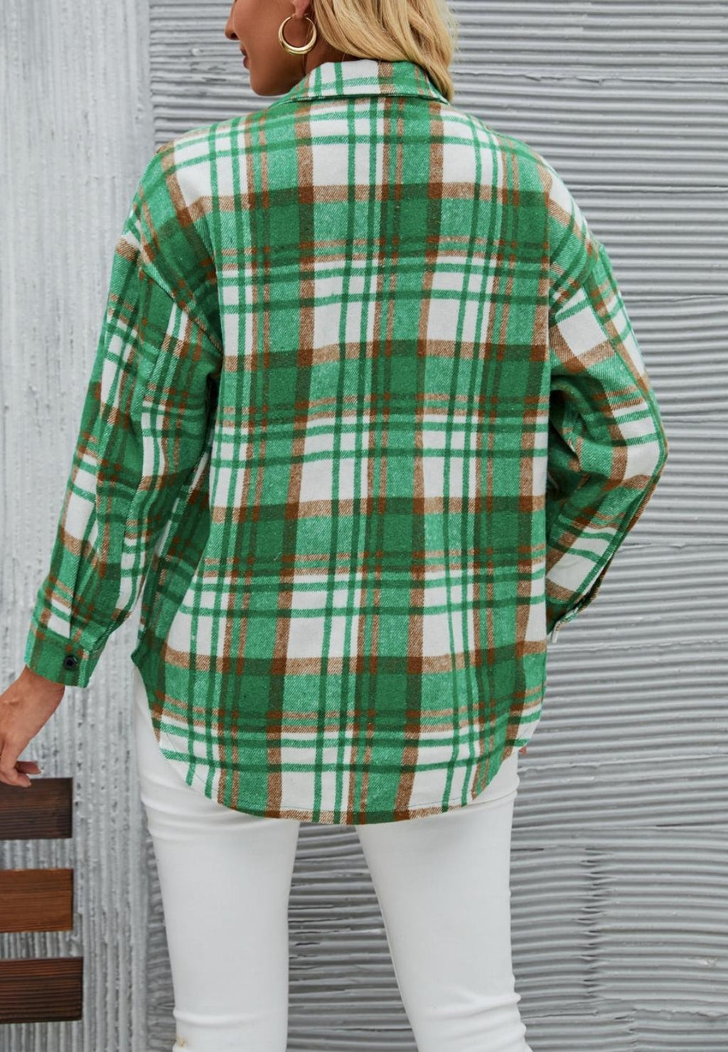 Camisa con botones y textura con estampado de cuadros