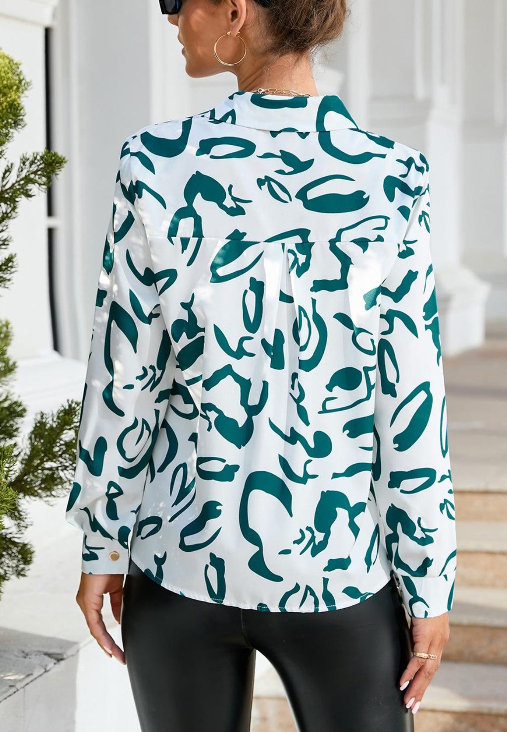 Abstract Print Button Collared Shirt