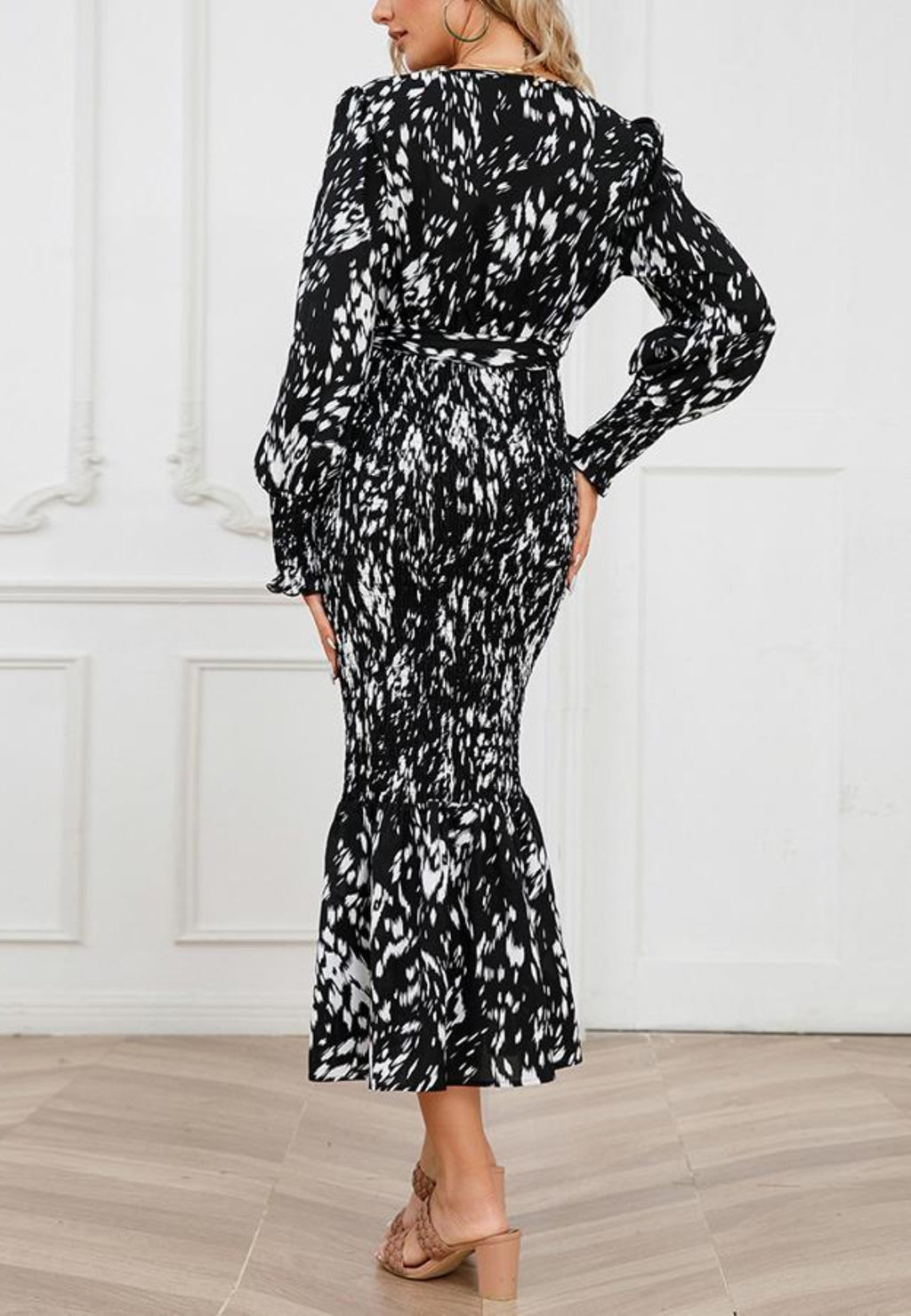 Abstract Print Shirred Bodycon Dress