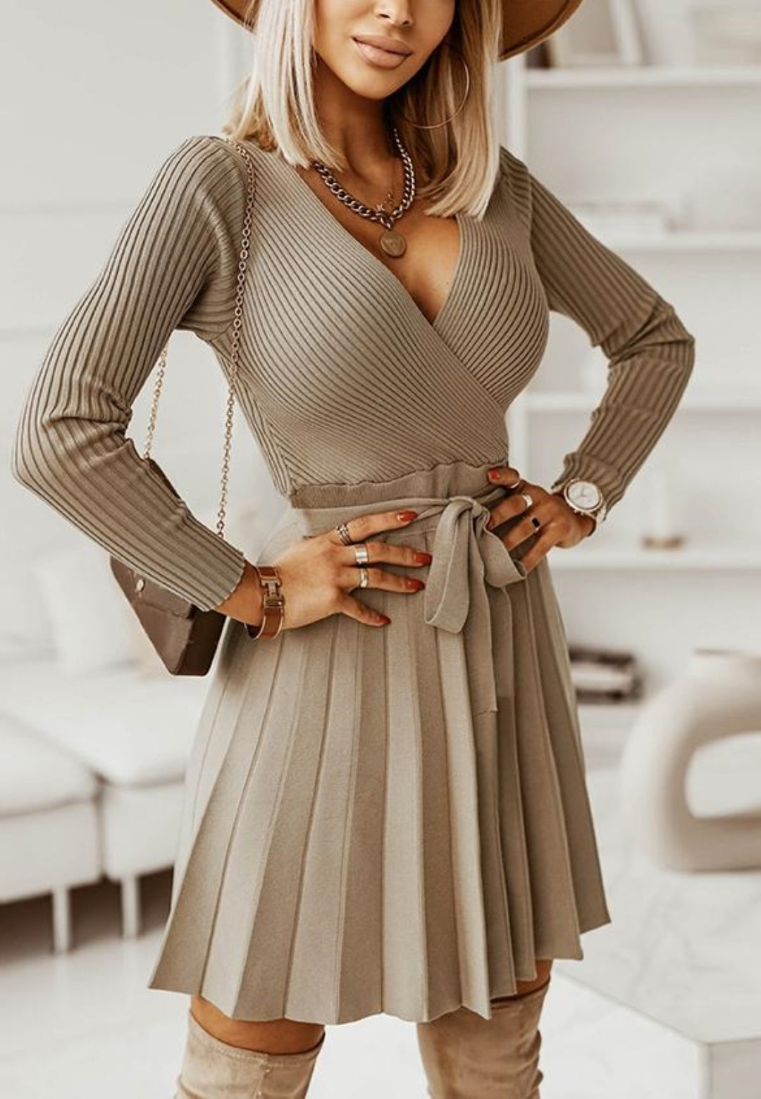 Vestido plisado de punto acanalado