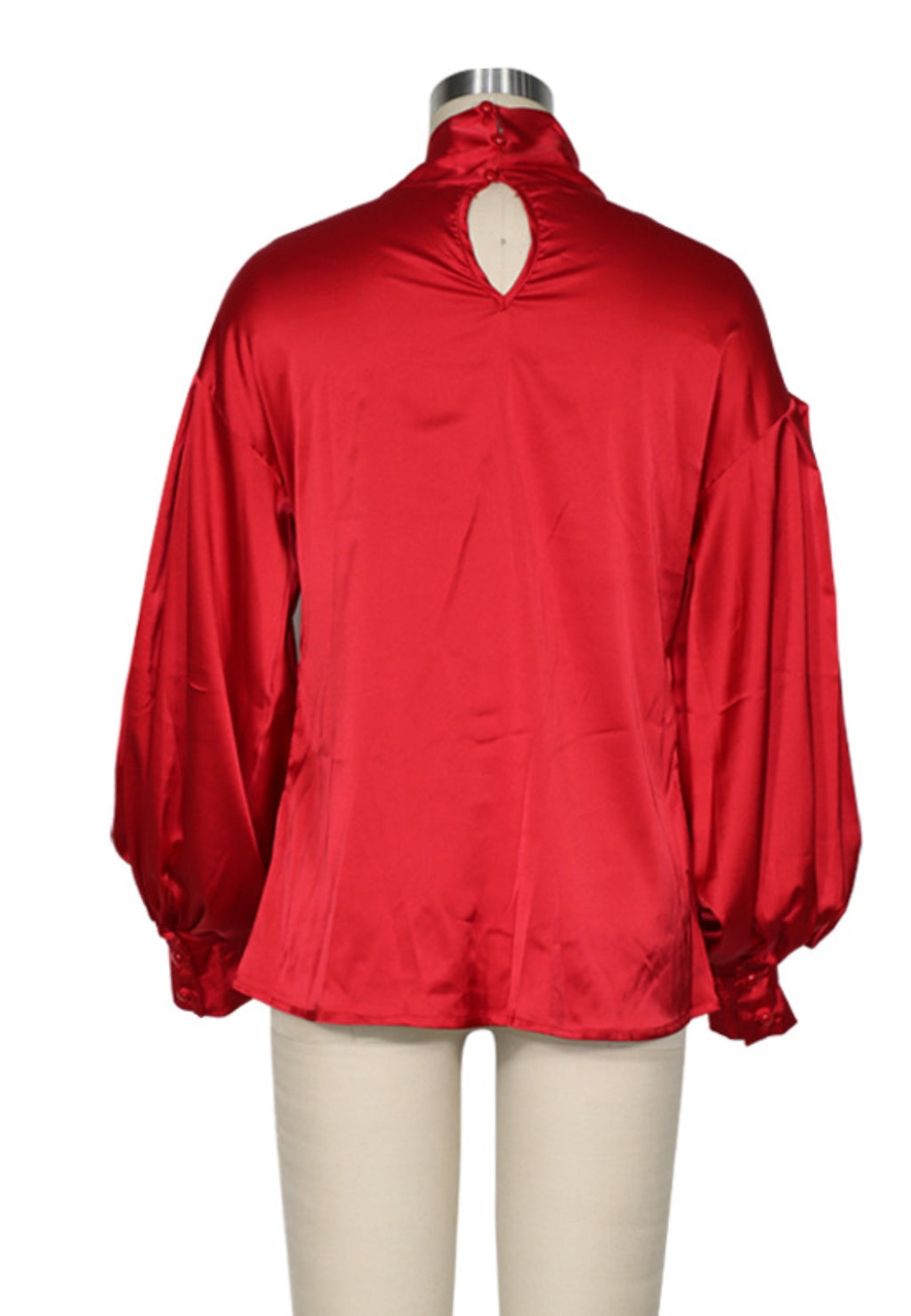 Blusa de satén con lazo en el cuello