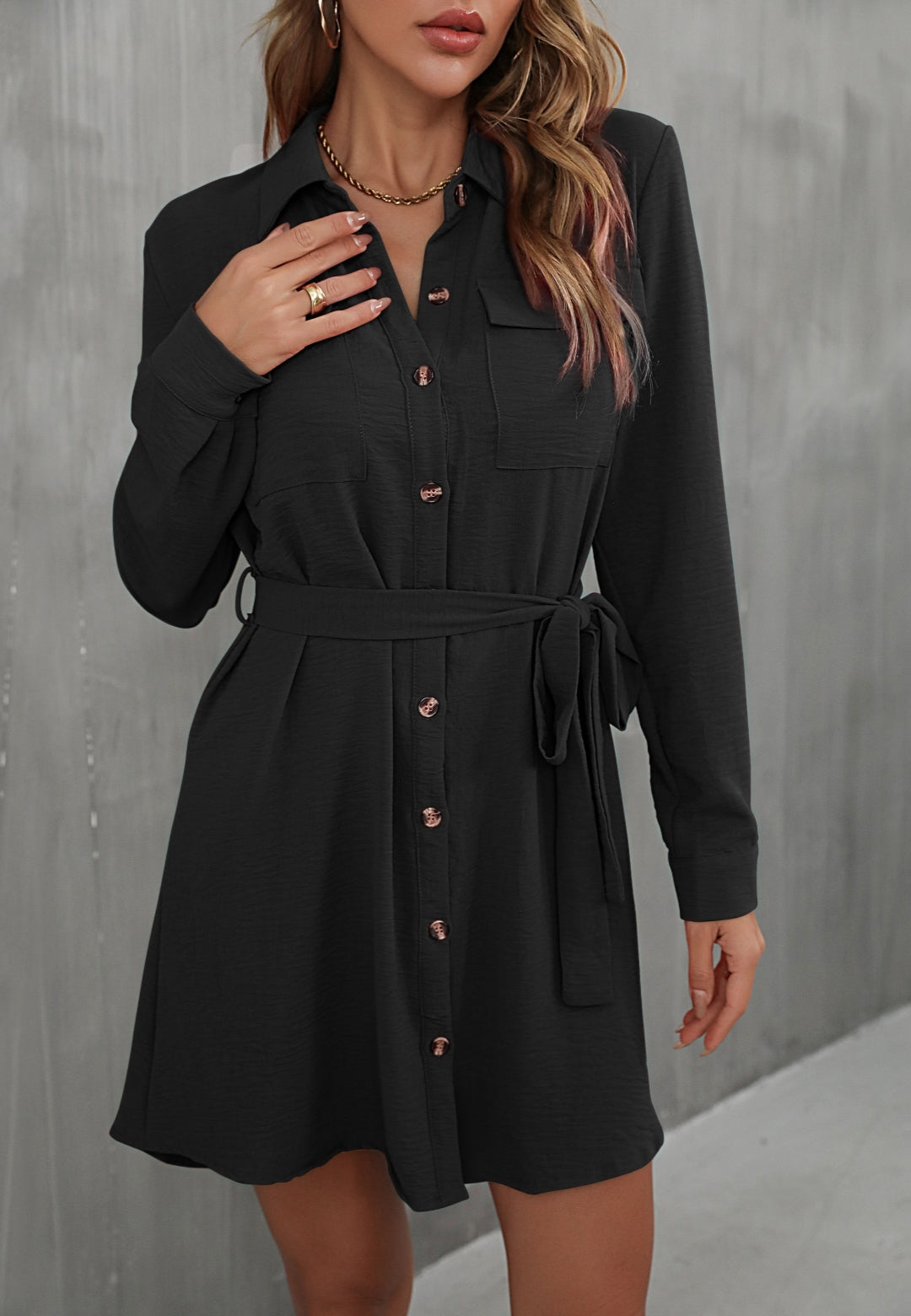 Vestido camisero con botones y cuello liso
