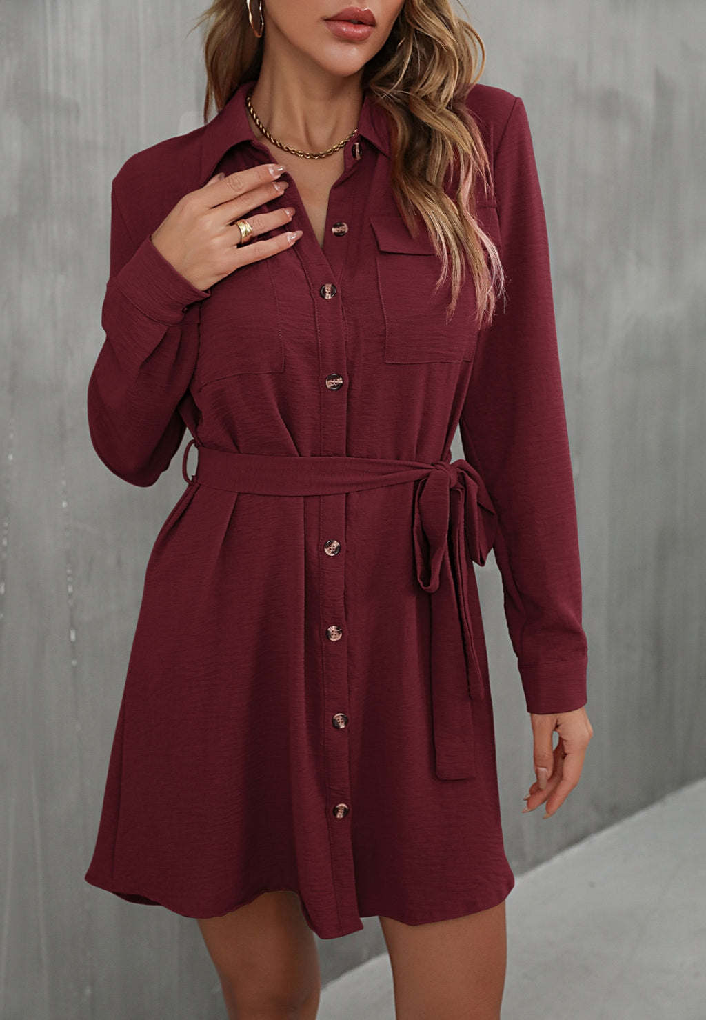 Vestido camisero con botones y cuello liso