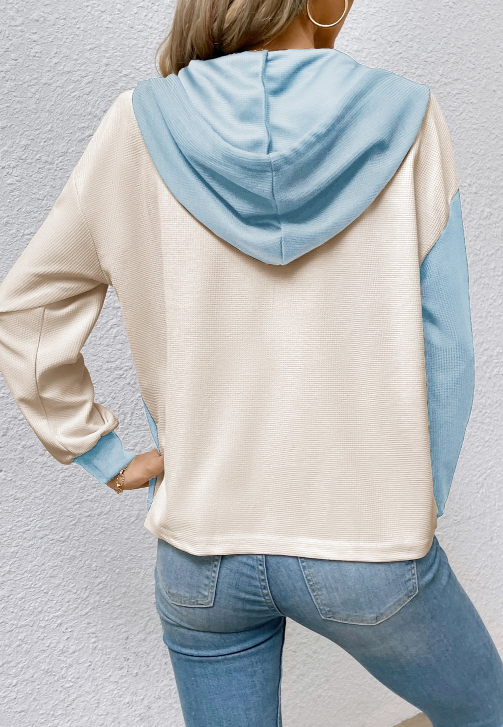 Sudadera con capucha de dos tonos