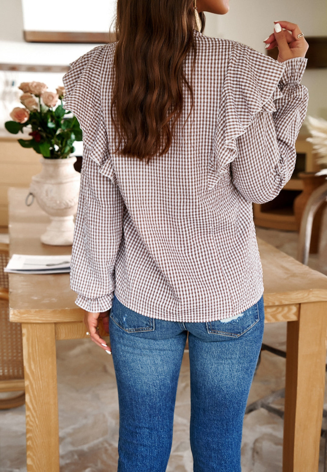 Camisa con volantes en la parte delantera y estampado de cuadros vichy