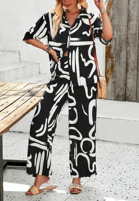 Camisa y pantalón con estampado abstracto a juego