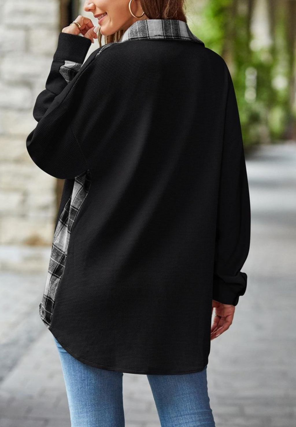 Chaqueta con detalle de estampado de cuadros