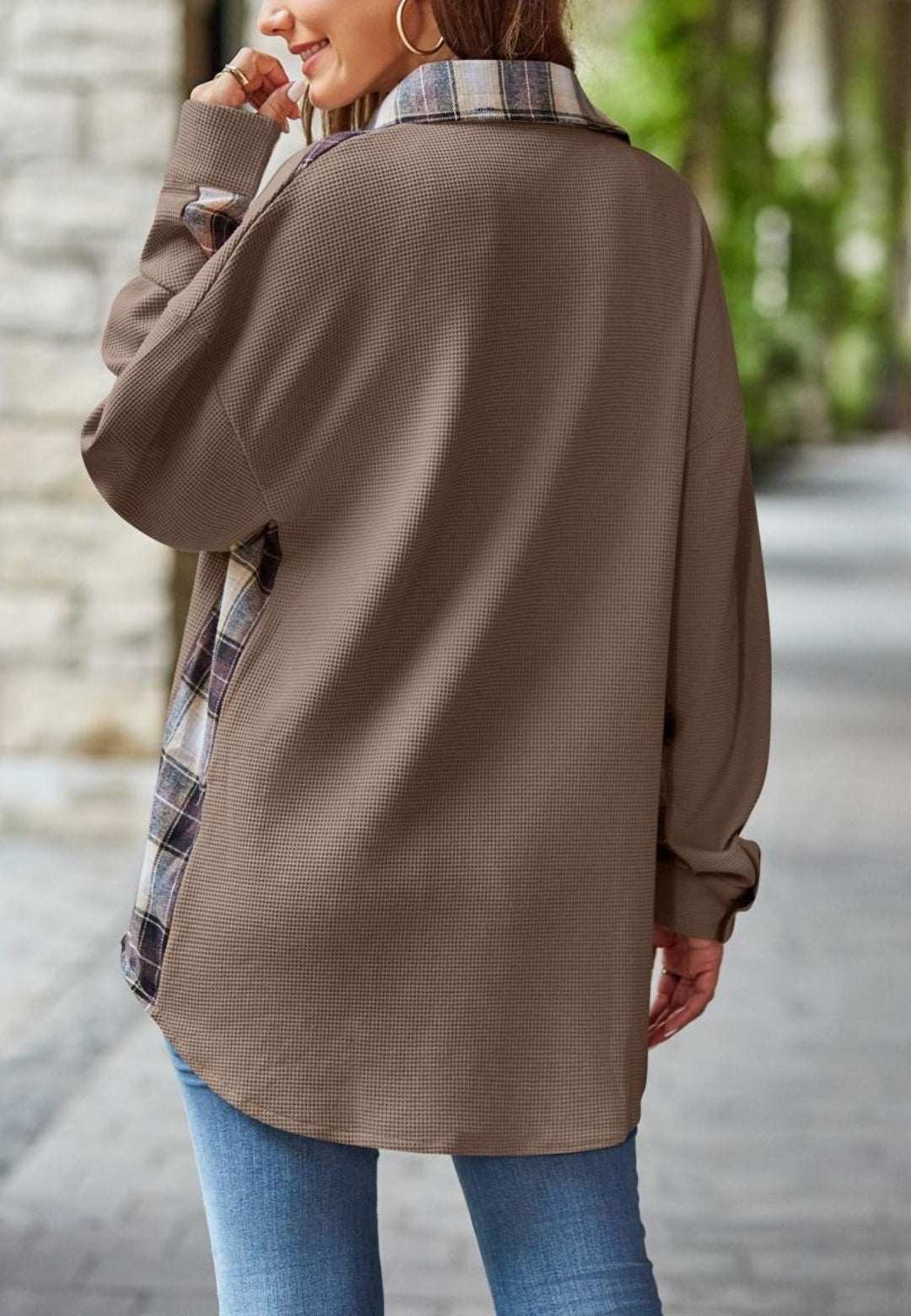 Chaqueta con detalle de estampado de cuadros