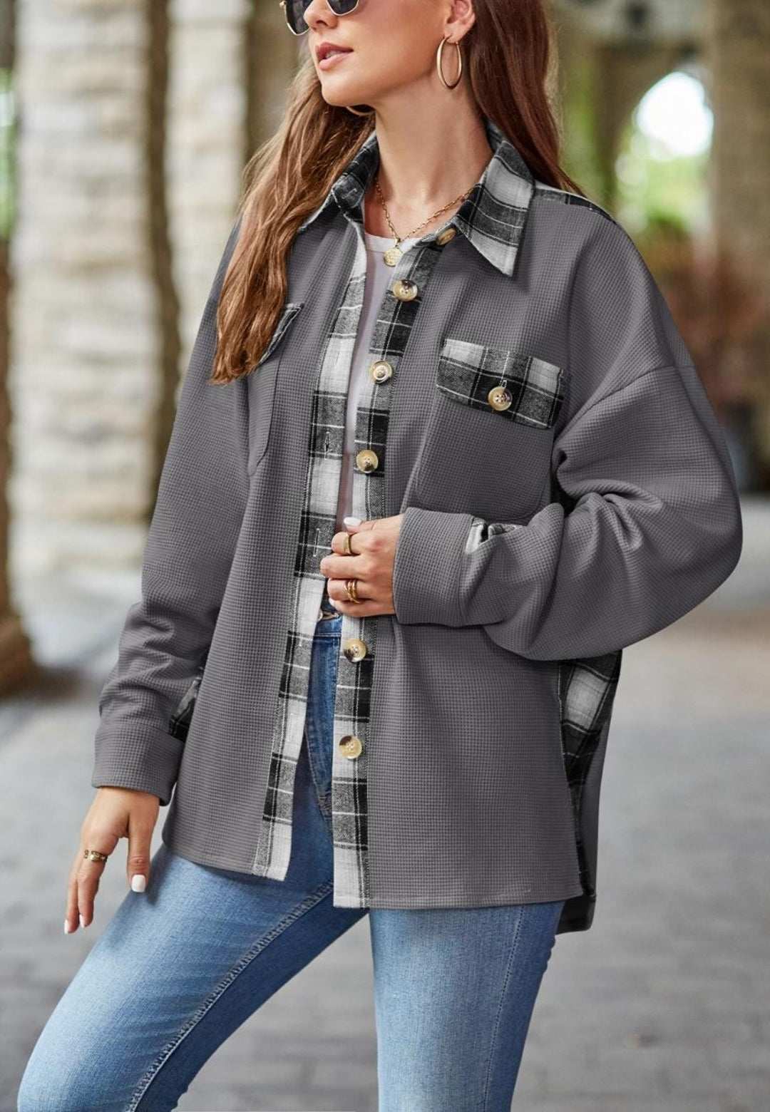Chaqueta con detalle de estampado de cuadros