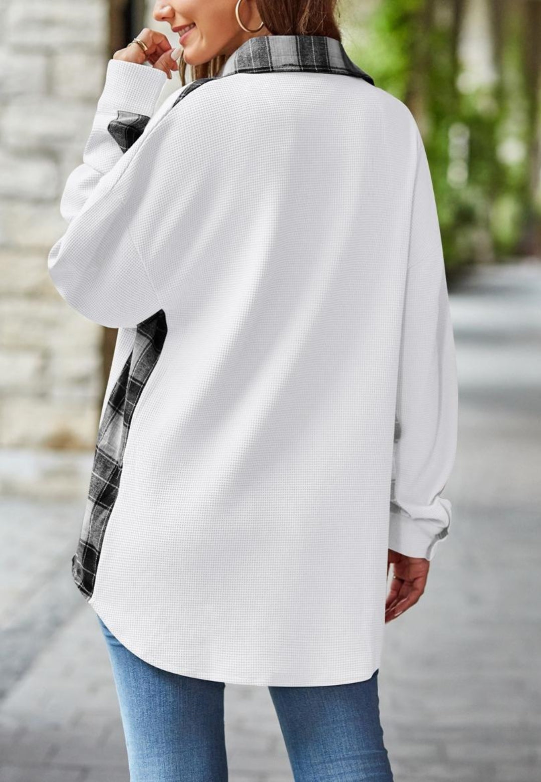 Chaqueta con detalle de estampado de cuadros