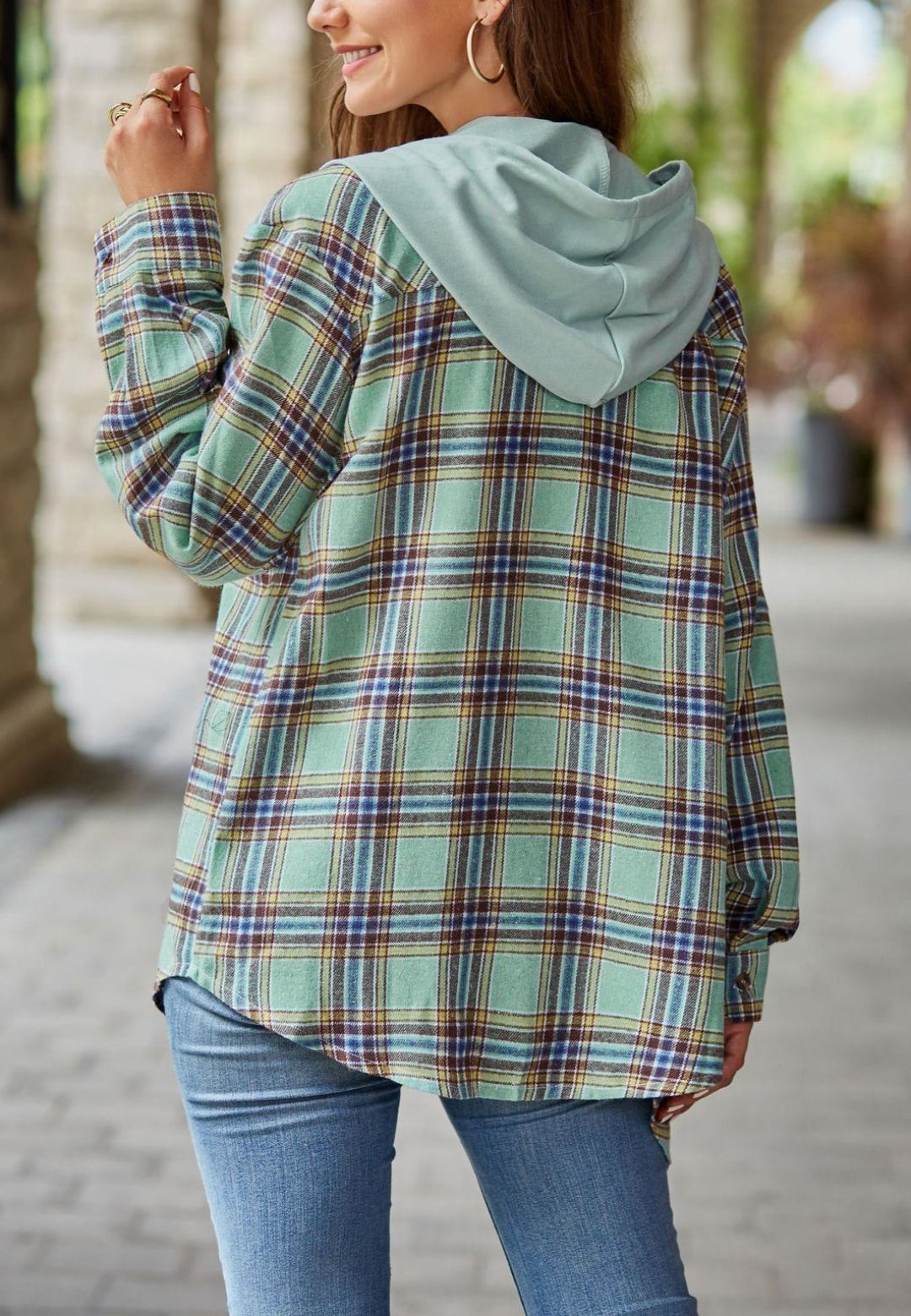 Chaqueta con capucha y estampado de cuadros