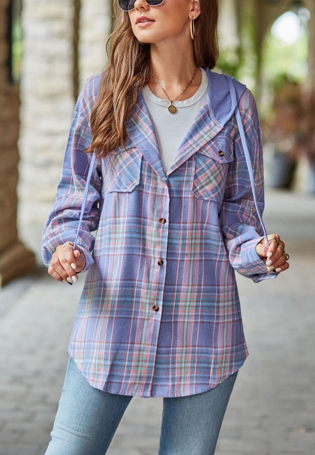 Chaqueta con capucha y estampado de cuadros