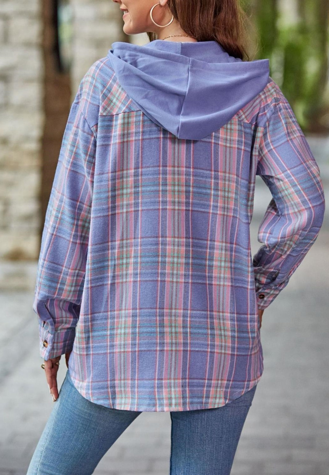 Chaqueta con capucha y estampado de cuadros