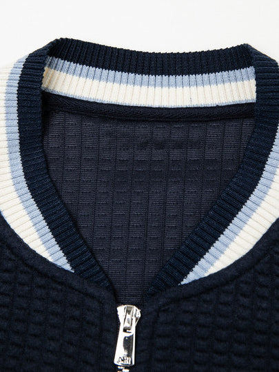 Chaqueta universitaria clásica con cremallera y mangas regulares