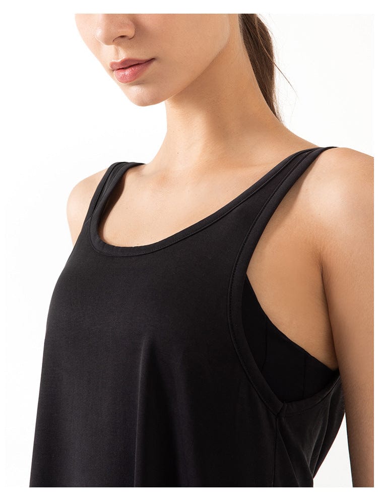 Camiseta sin mangas con espalda abierta y abertura cruzada