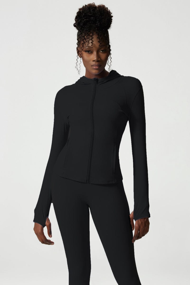 Chaqueta deportiva con capucha y cremallera
