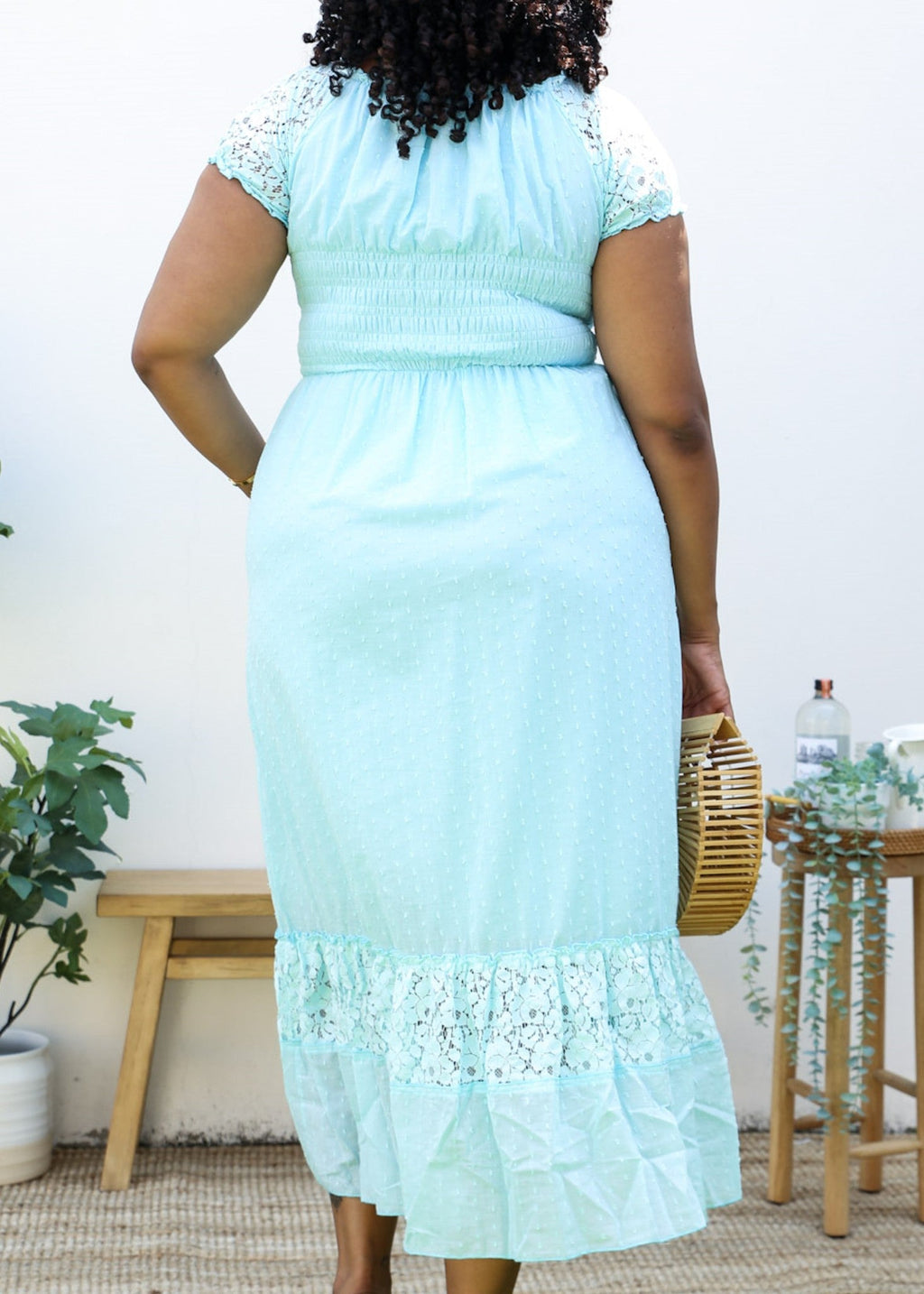 Vestido de manga corta con ribete de flores y encaje inspirado en el estilo bohemio de doncella medieval renacentista de Anna-Kaci