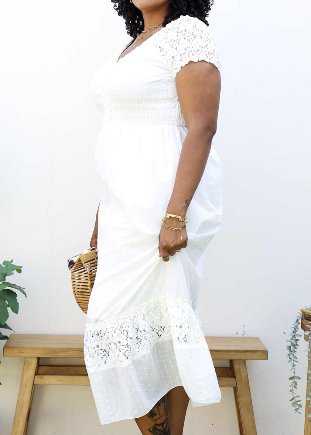 Vestido de manga corta con ribete de flores y encaje inspirado en el estilo bohemio de doncella medieval renacentista de Anna-Kaci